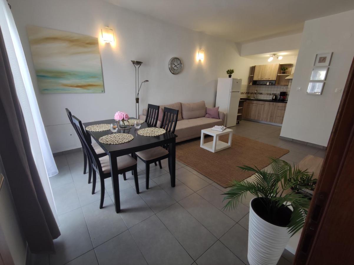 Apartments Obala Malinska Extérieur photo