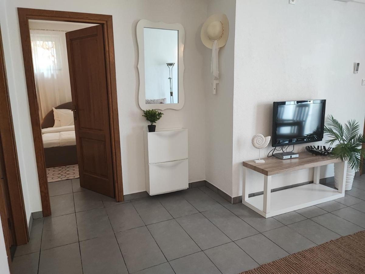 Apartments Obala Malinska Extérieur photo